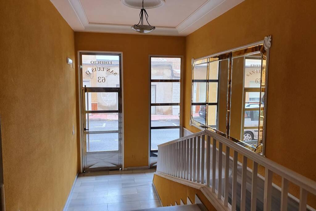 Linmarko Apartamento En Centro De Torrevieja Exteriör bild