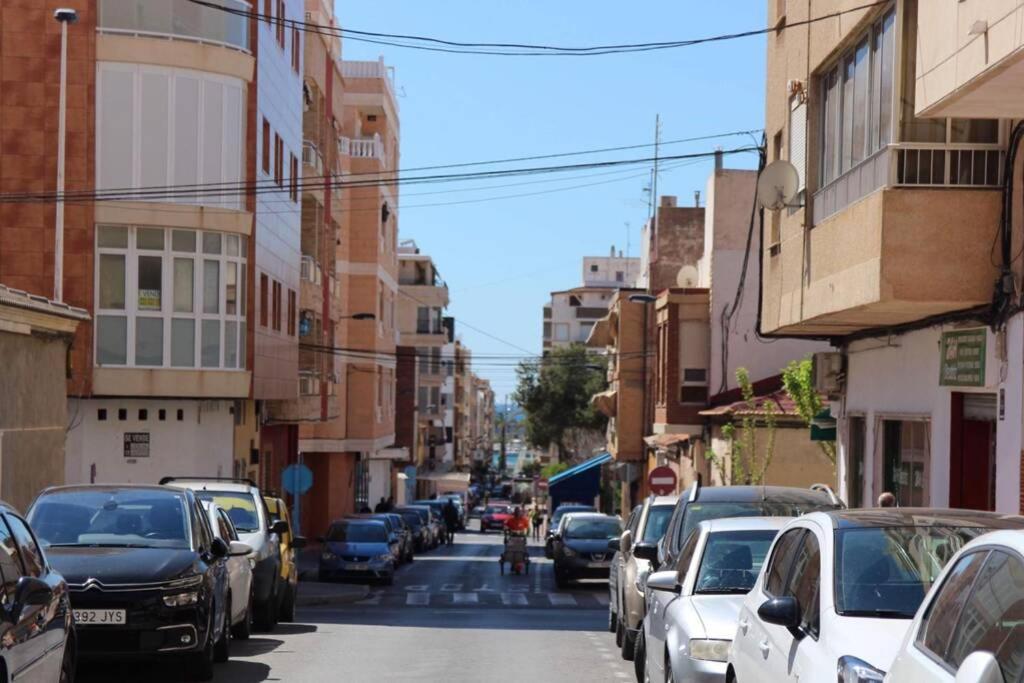 Linmarko Apartamento En Centro De Torrevieja Exteriör bild