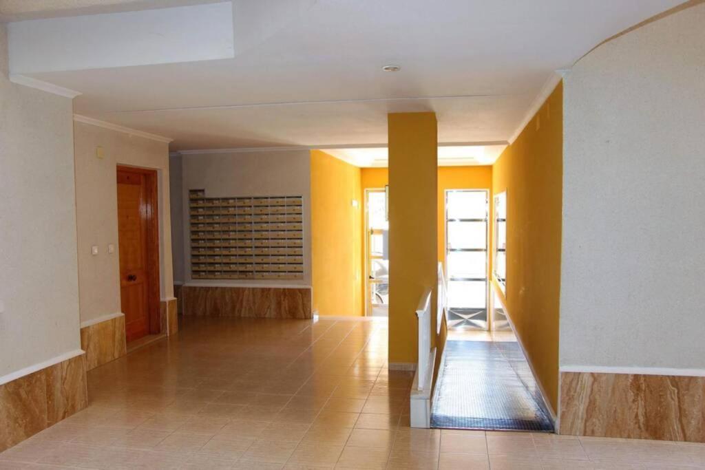 Linmarko Apartamento En Centro De Torrevieja Exteriör bild
