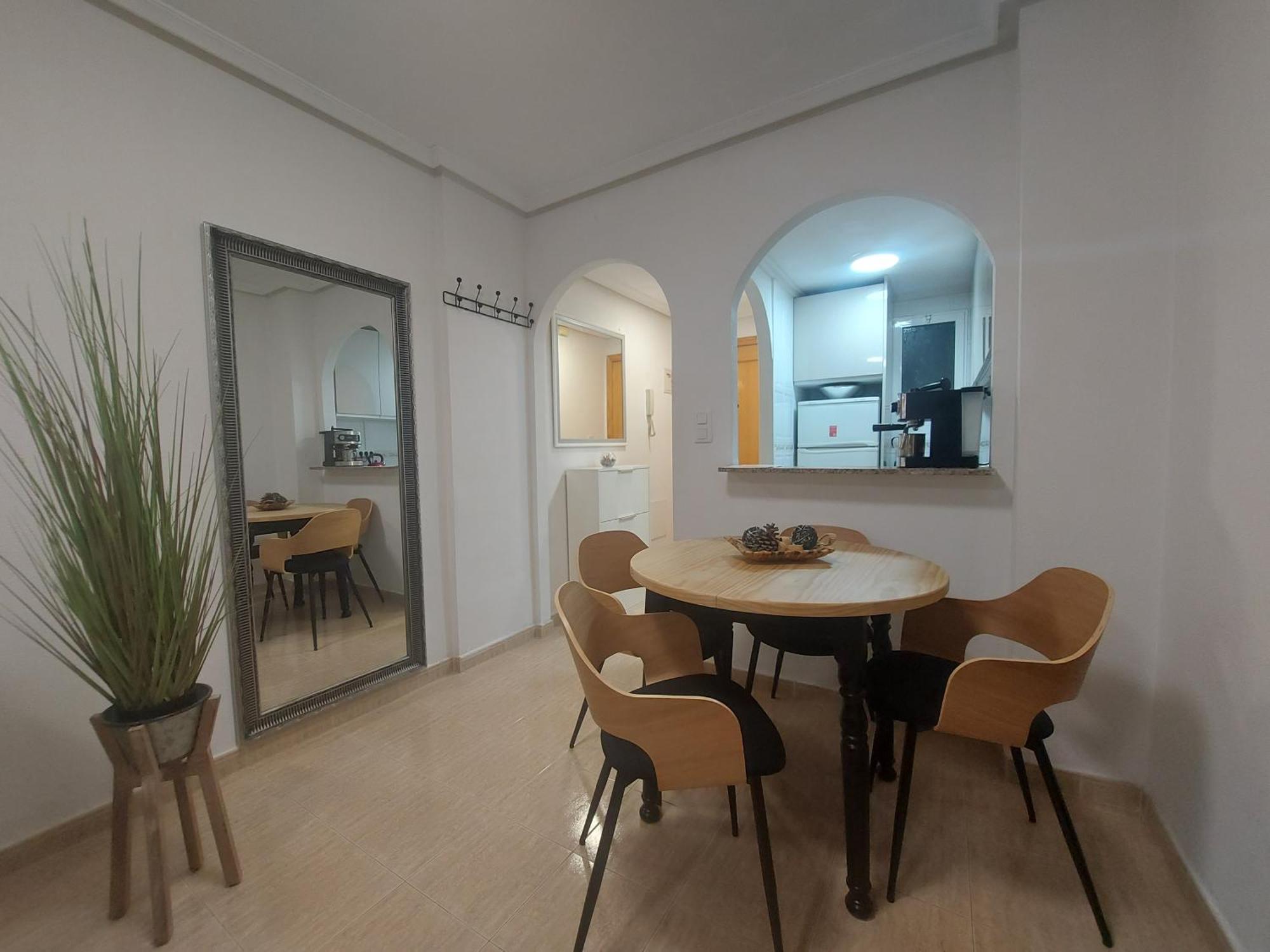 Linmarko Apartamento En Centro De Torrevieja Exteriör bild