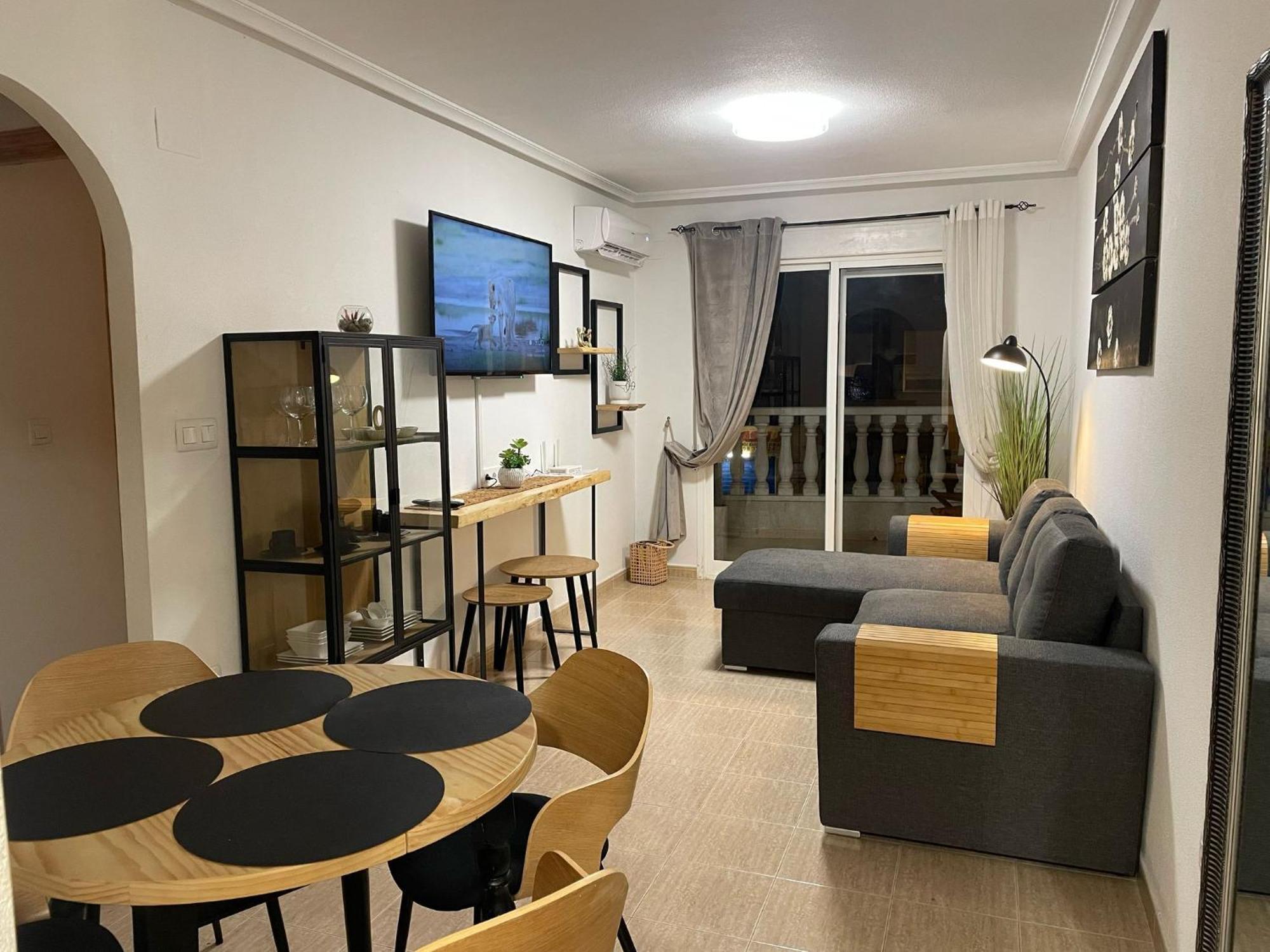 Linmarko Apartamento En Centro De Torrevieja Exteriör bild